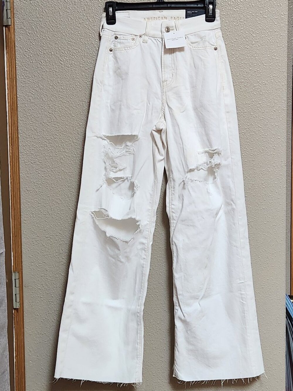 AMERICAN EAGLE Curvy Baggy Wide Leg Super High-Rise Destroyed Jeans - 000 - NWT